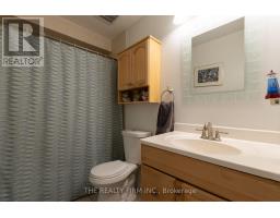 81 - 1096 JALNA BOULEVARD - 16