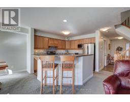 489 SKYLINE AVENUE - 7