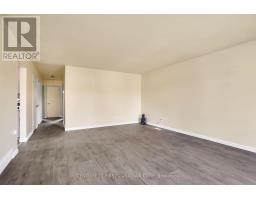 18 JENA CRESCENT - 7