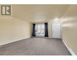 18 JENA CRESCENT - 8