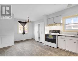 18 JENA CRESCENT - 9