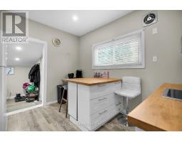 1050 MARGARET STREET - 6