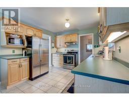 476 FERNDALE AVENUE - 9