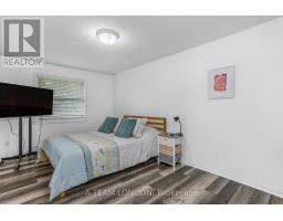 5 - 1855 ALDERSBROOK ROAD - 17