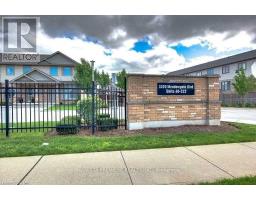 138 - 3320 MEADOWGATE BOULEVARD - 33