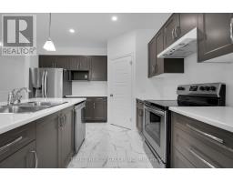 29 - 1080 UPPERPOINT AVENUE - 9