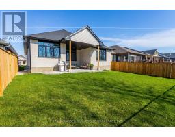 31 ROYAL DORNOCH DRIVE - 33