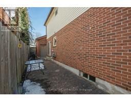 59 WALMER GARDENS - 31