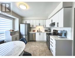 19 - 355 SANDRINGHAM CRESCENT - 4