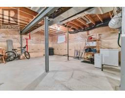 2901 BIDDULPH STREET - 32