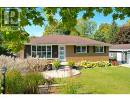 572 RIDGEWOOD CRESCENT - 2