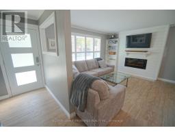 572 RIDGEWOOD CRESCENT - 3