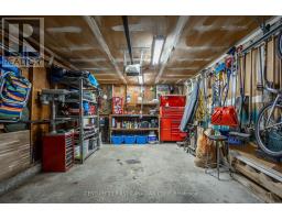 915 DALHOUSIE DRIVE - 38