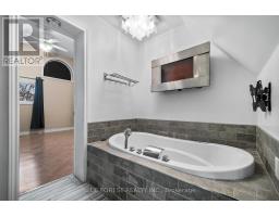 246 GREY STREET - 20