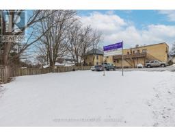 537 MARY STREET - 4