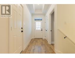 14 - 175 GLENGARIFF DRIVE - 4