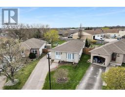 30 AYLESFORD COURT - 34