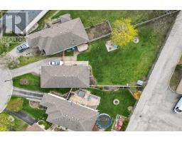 30 AYLESFORD COURT - 37