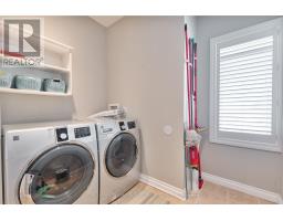 2461 WESTDEL BOURNE - 32
