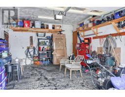 1 IDSARDI AVENUE - 32