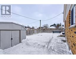 1 IDSARDI AVENUE - 36