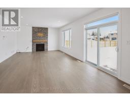 30 SPRUCE CRESCENT N - 13