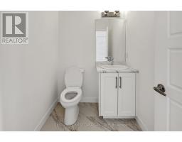 30 SPRUCE CRESCENT N - 27