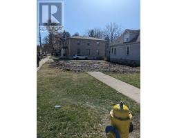 187 WHARNCLIFFE ROAD N - 2