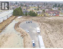 58 MOONLIGHT COURT - 15