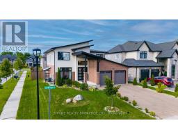 1552 SANDRIDGE AVENUE - 3