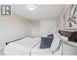 1552 SANDRIDGE AVENUE - 32