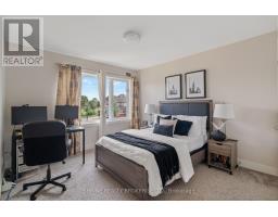 1552 SANDRIDGE AVENUE - 33