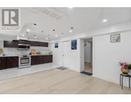 1552 SANDRIDGE AVENUE - 35