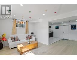1552 SANDRIDGE AVENUE - 37
