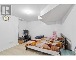 1552 SANDRIDGE AVENUE - 39