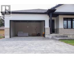 6 - 430 HEAD STREET N - 2