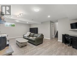 9952 PRINCE PHILIP STREET - 32