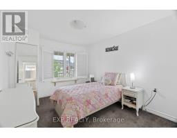 18 DEVON DRIVE - 25