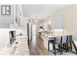43 STONERIDGE CRESCENT - 12