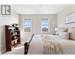 43 STONERIDGE CRESCENT - 29