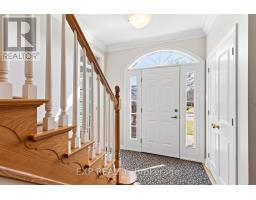 43 STONERIDGE CRESCENT - 3