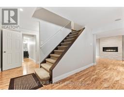 43 STONERIDGE CRESCENT - 33