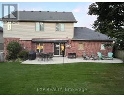43 STONERIDGE CRESCENT - 39