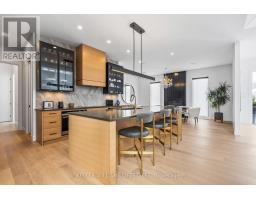 490 EAGLETRACE DRIVE - 17