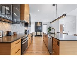 490 EAGLETRACE DRIVE - 18