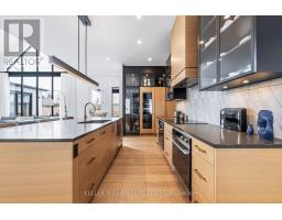 490 EAGLETRACE DRIVE - 19