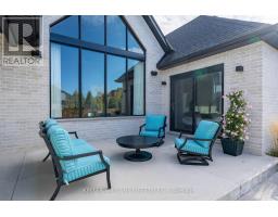 490 EAGLETRACE DRIVE - 46