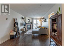 21 - 1096 JALNA BOULEVARD - 6