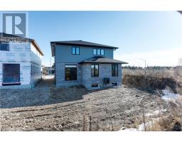 61 KELLY DRIVE - 37