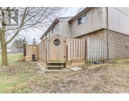 29 - 847 SOUTHDALE ROAD E - 3
